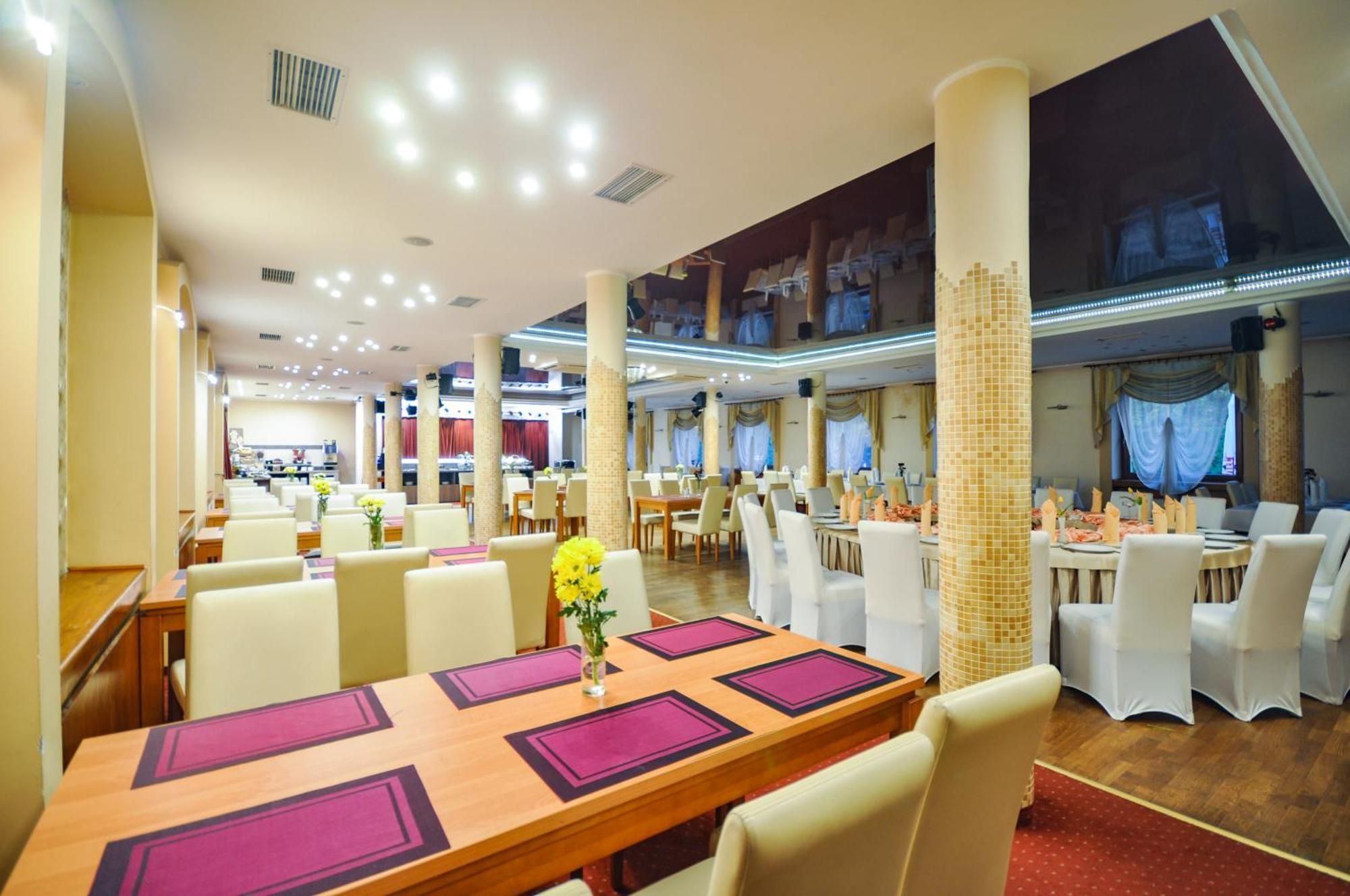 Hotel Trzy Swiaty Spa & Wellness Rajska Wyspa Gliwice Ngoại thất bức ảnh