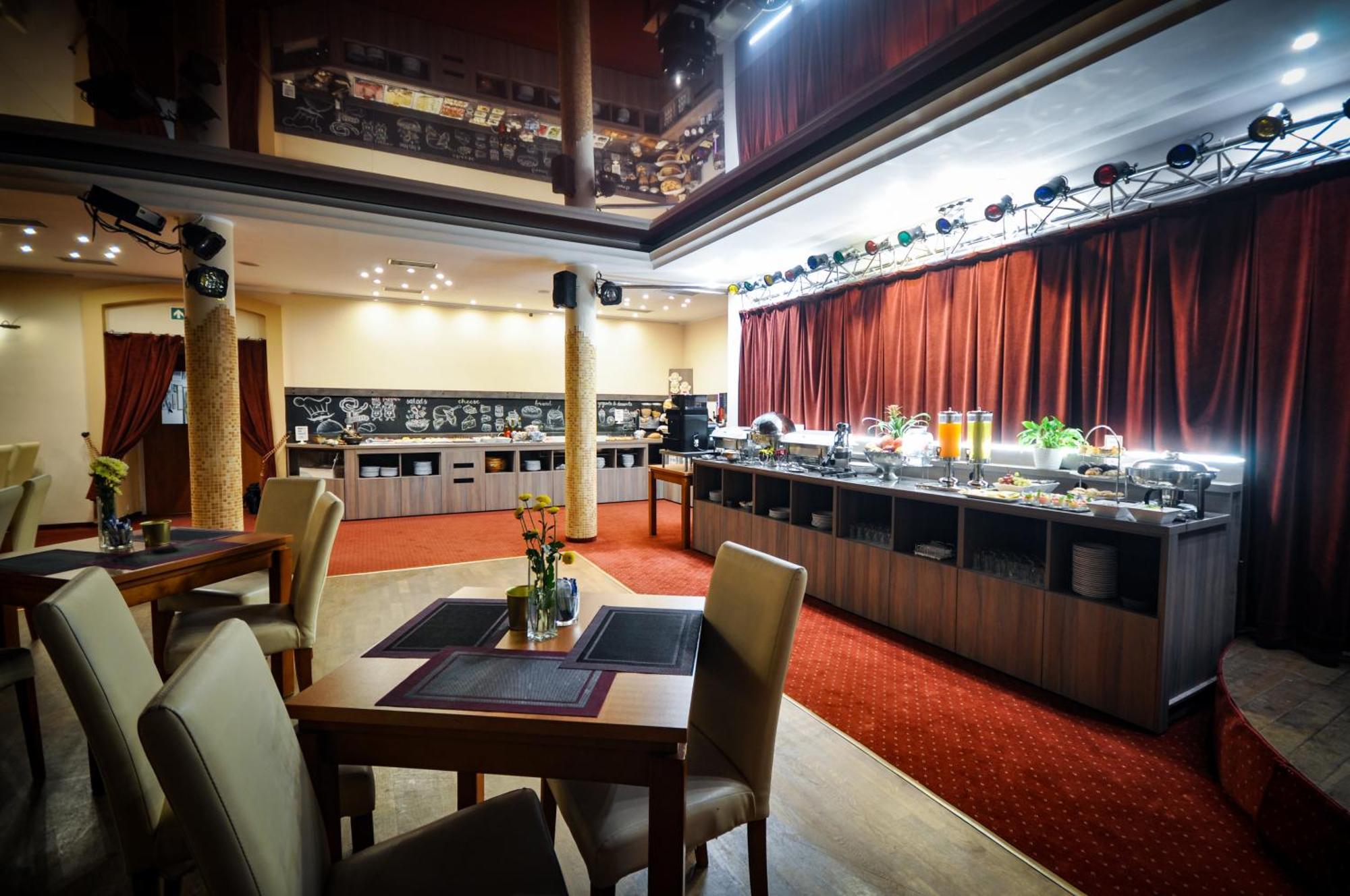 Hotel Trzy Swiaty Spa & Wellness Rajska Wyspa Gliwice Ngoại thất bức ảnh