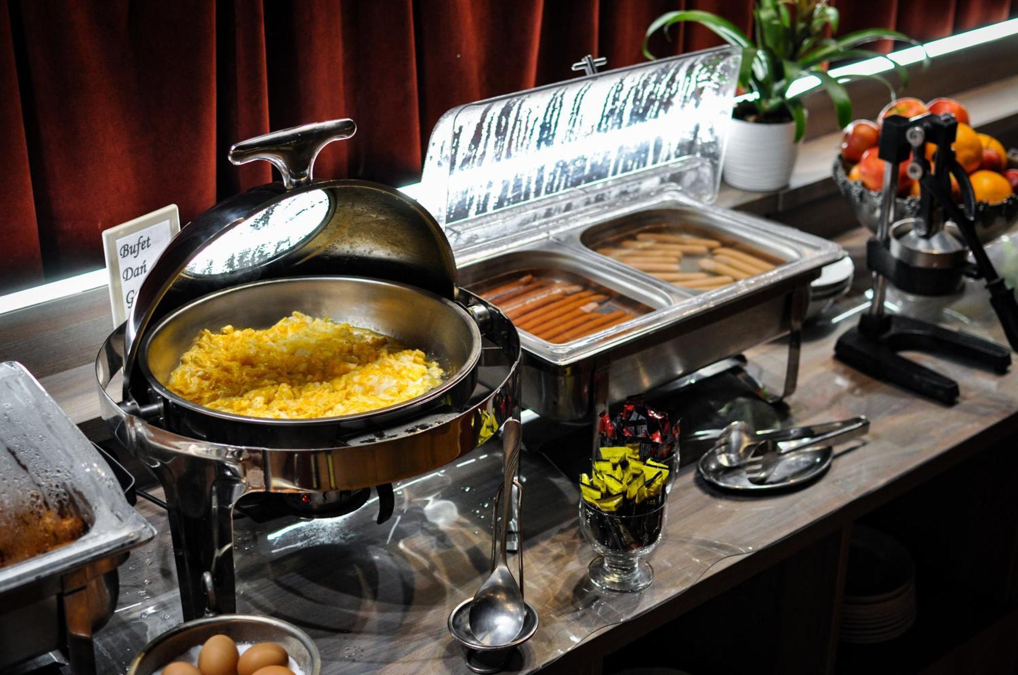 Hotel Trzy Swiaty Spa & Wellness Rajska Wyspa Gliwice Ngoại thất bức ảnh
